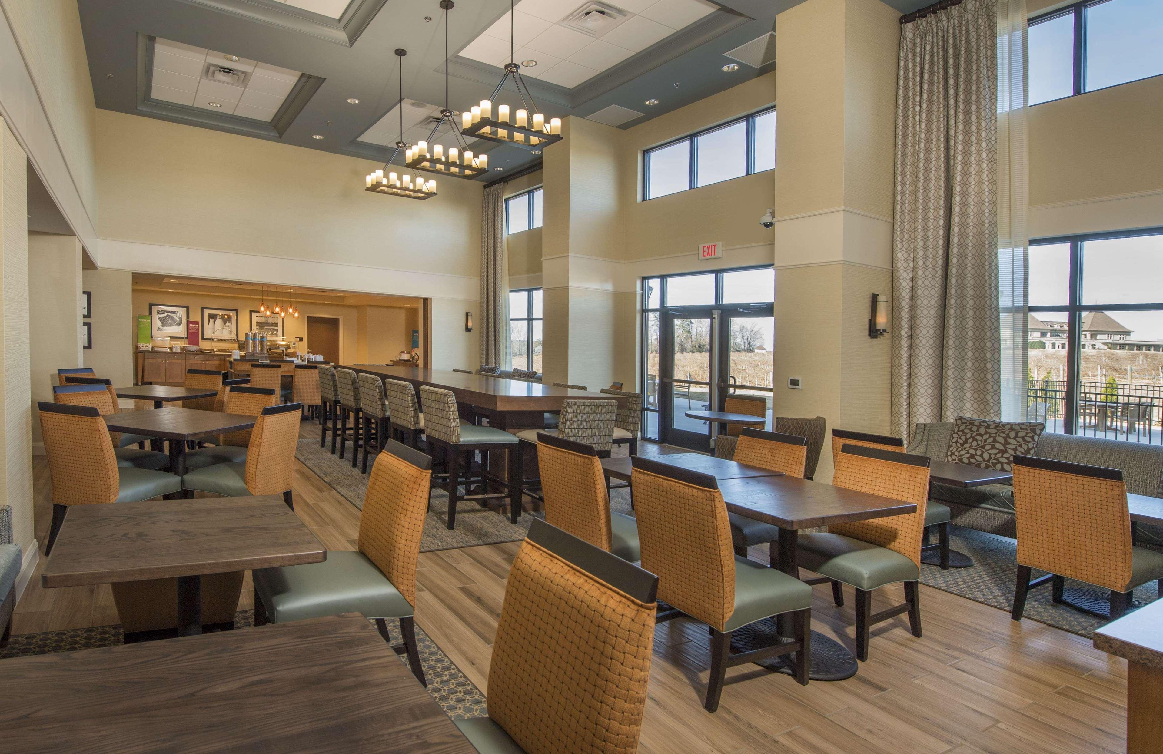 Hampton Inn & Suites Braselton Exterior foto